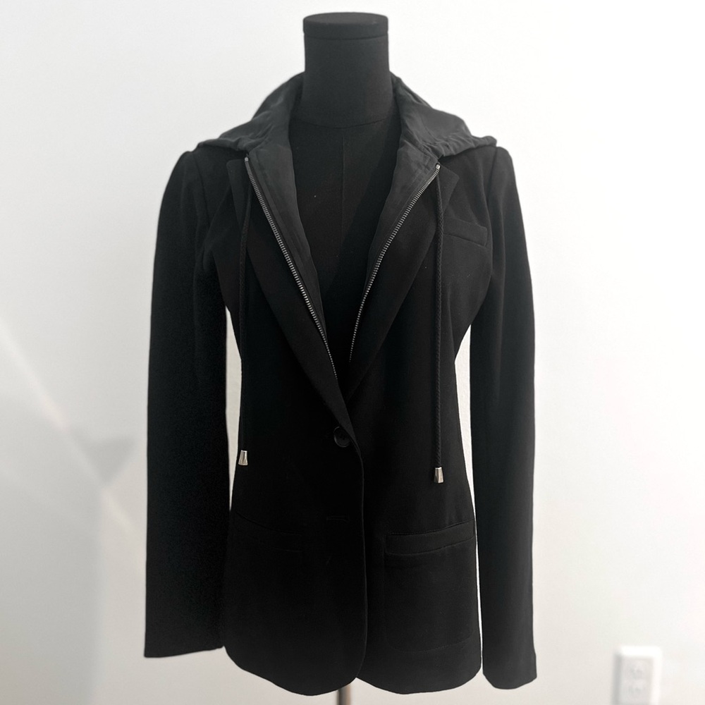 Wantable Layered Blazer Jacket with Detachable Hoodie in Size XS